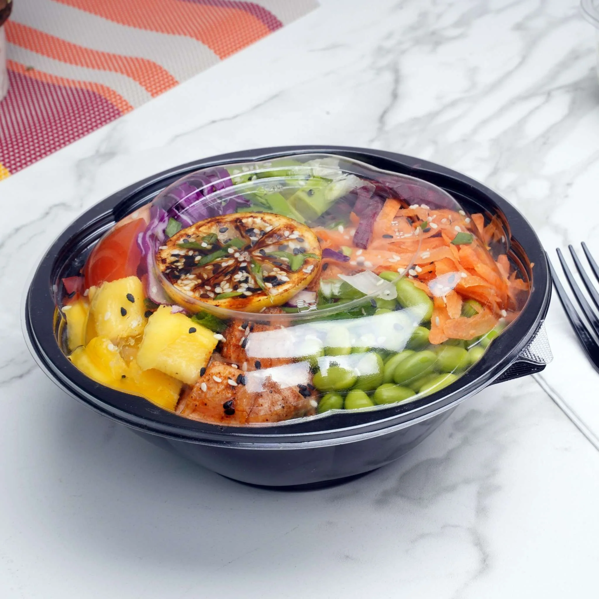 Black Base Round Salad Bowl With Clear Lid - Image 2